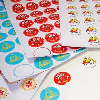 Etiquetas · Adesivo